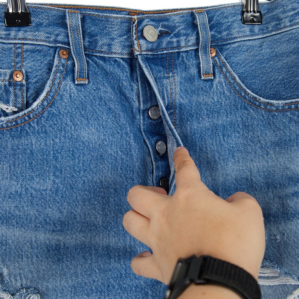 Levi's 501 Button Fly Distressed Cotton Shorts Size W29 - Picture 2 of 6
